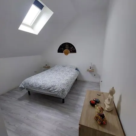 Maison Calme Proche De La Cite Des Loisirs Ferienhaus *